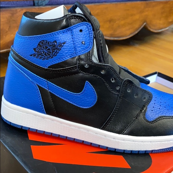 Air Jordan 1s - Picture 5 of 9
